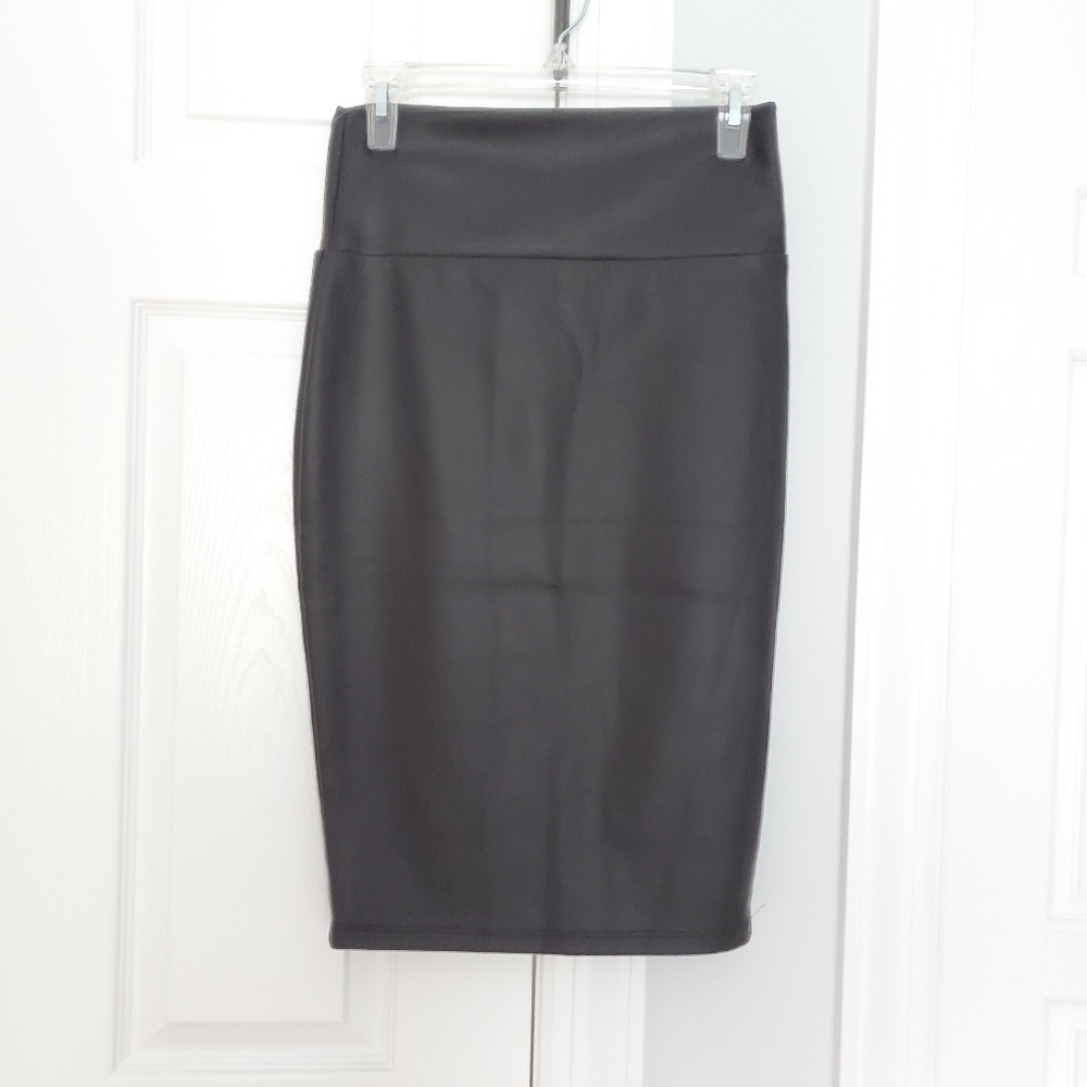 High Waisted Faux Leather Finish Pencil Skirt